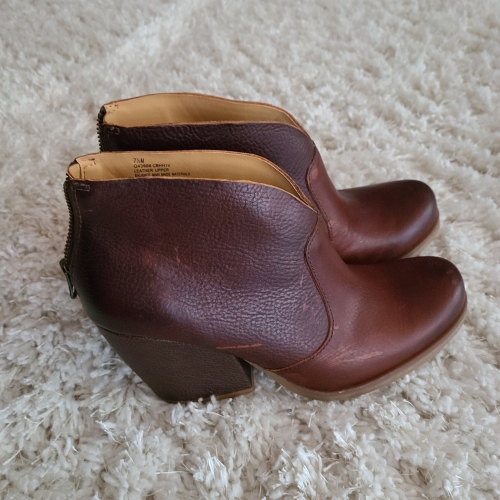 Korks booties